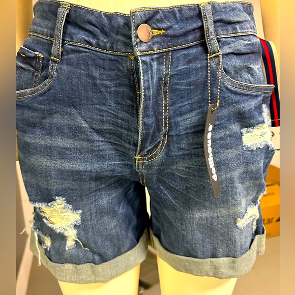 Jean short - New - Picture 1 of 6